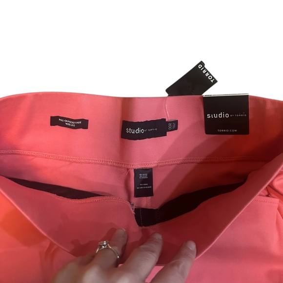 Torrid Wide Leg Pull On Pants size Medium 00 - Picture 5 of 6